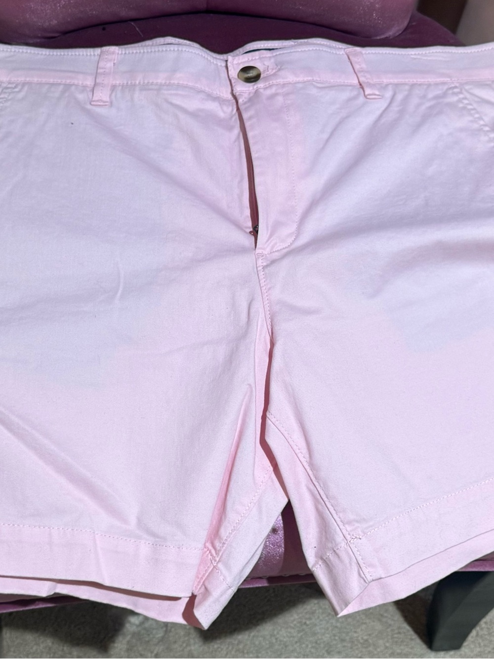 Men’s pink shorts